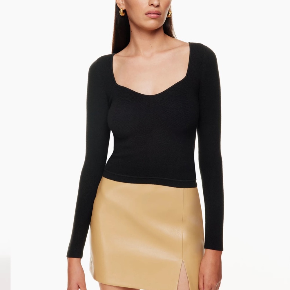 Wilfred Tuscany Sweater in Black